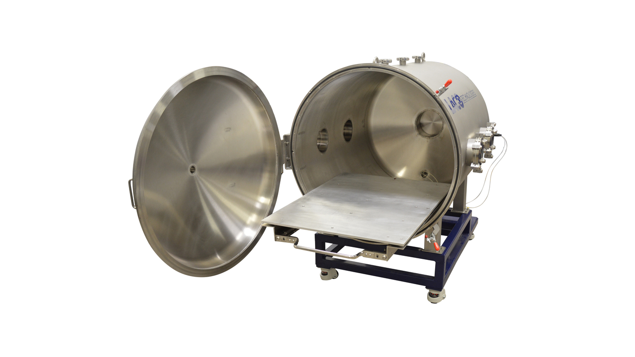 Custom Solution | Horizontal Cylindrical High Vacuum Chamber