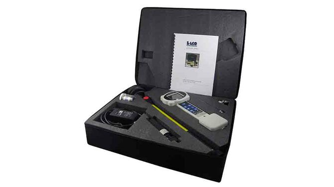 LHHLD-2002 Portable Leak Detector, case open